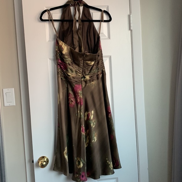 Jones New York 100% Silk Halter Dress - Picture 4 of 6